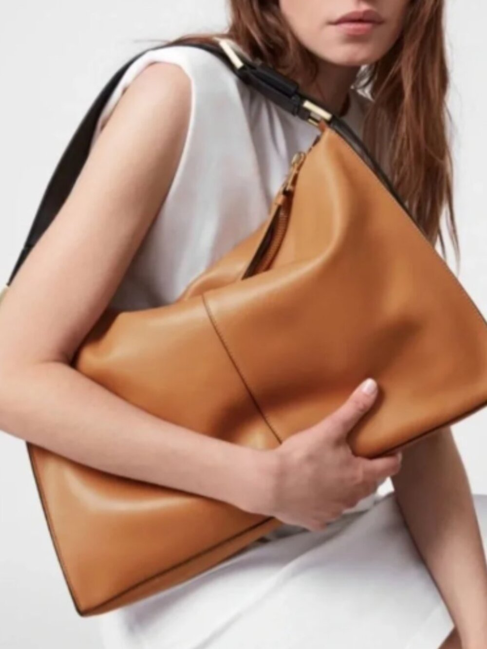 ALLSAINTS Edbury Extra Large Leather Shoulder Bag in Desert Tan/black